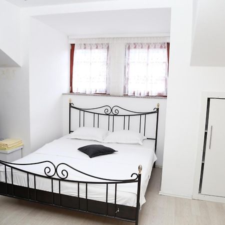 Hotel Venisi Prizren Esterno foto